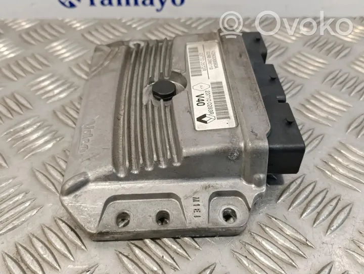 Renault Megane III Engine control unit/module 237100572R
