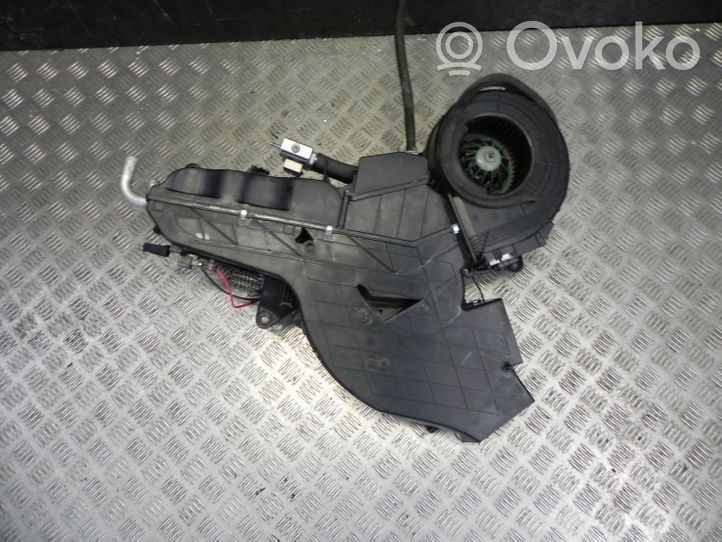 Mercedes-Benz Vito Viano W639 Interior heater climate box assembly housing A6398304460