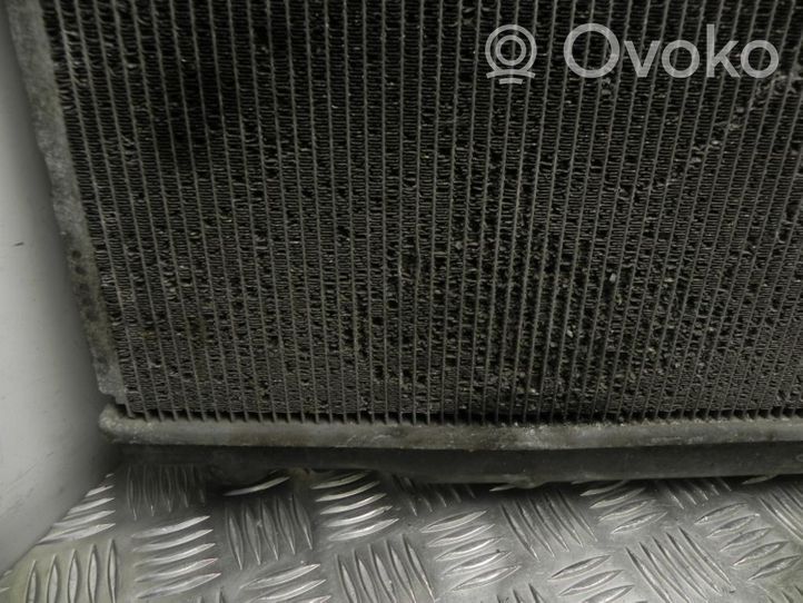 Honda CR-V Radiateur de refroidissement 22