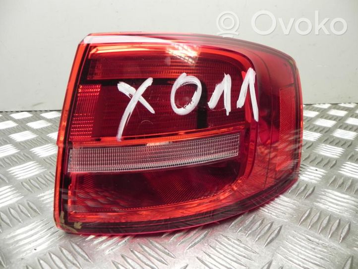 Volkswagen Jetta IV Lampa tylna 5C6945095F