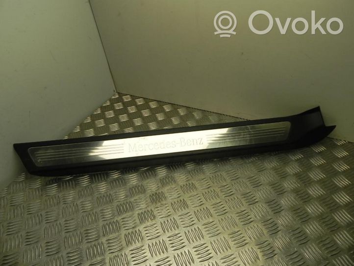 Mercedes-Benz ML W166 Altro elemento di rivestimento sottoporta/montante A2076800235