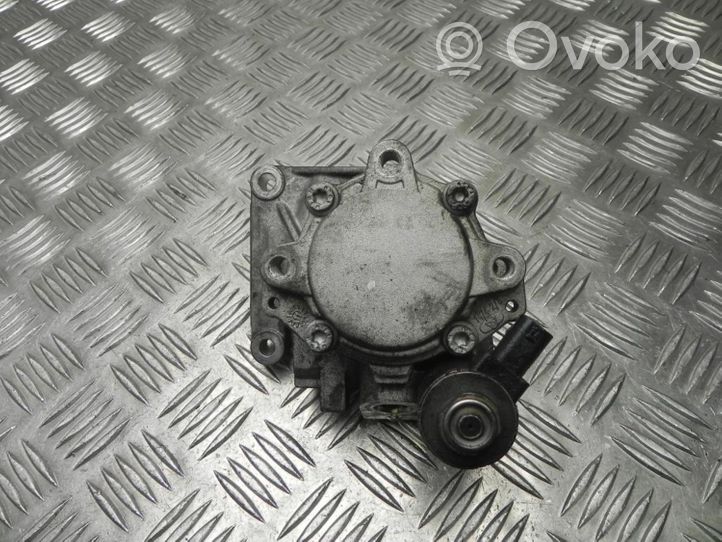 Mercedes-Benz C AMG W204 Power steering pump 0064662601