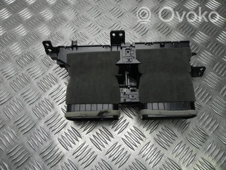 Toyota Yaris Rejilla de ventilación central del panel 20520