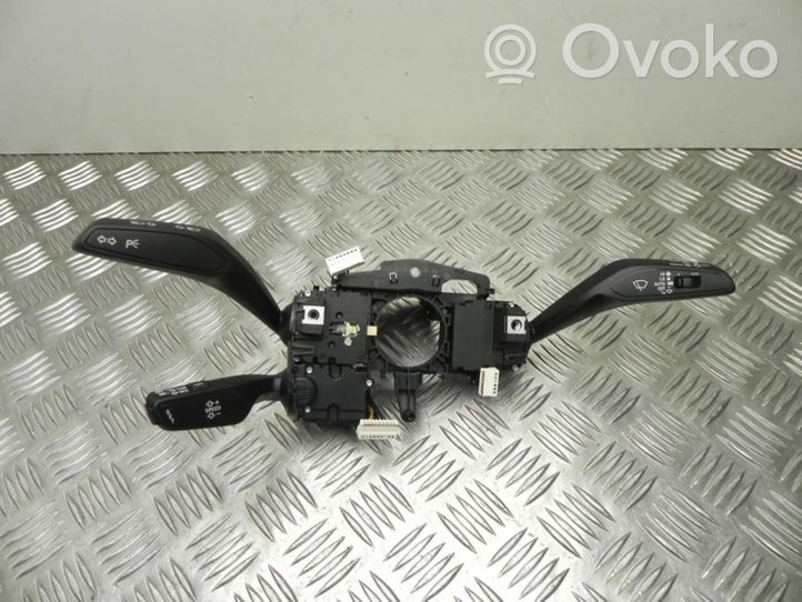 Audi Q2 - Leva/interruttore dell’indicatore di direzione e tergicristallo 8V0953521HD