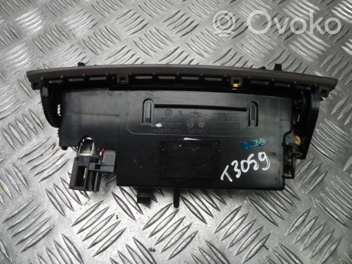 Volkswagen Touareg II Posacenere (anteriore) 7P2857961