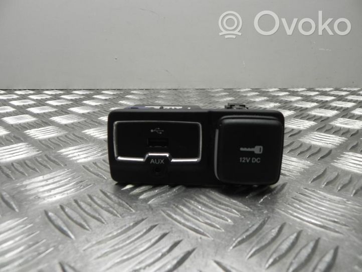 Jeep Renegade Connecteur radio EUR ISO 735604055