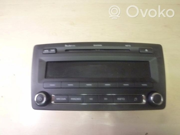 Skoda Yeti (5L) Radio/CD/DVD/GPS-pääyksikkö 1Z0035161G