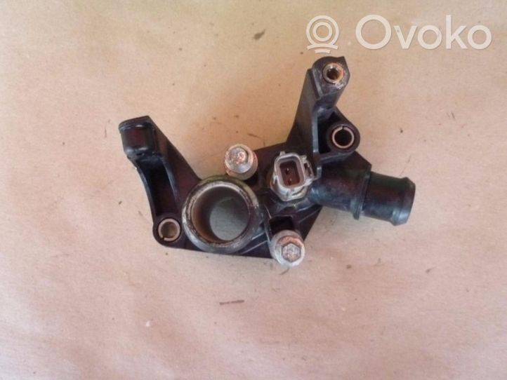 Ford Focus Boîtier de thermostat 7M5G8K556AC