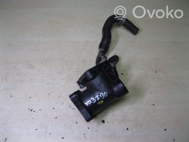 Toyota Avensis T270 Thermostat housing 163200R011