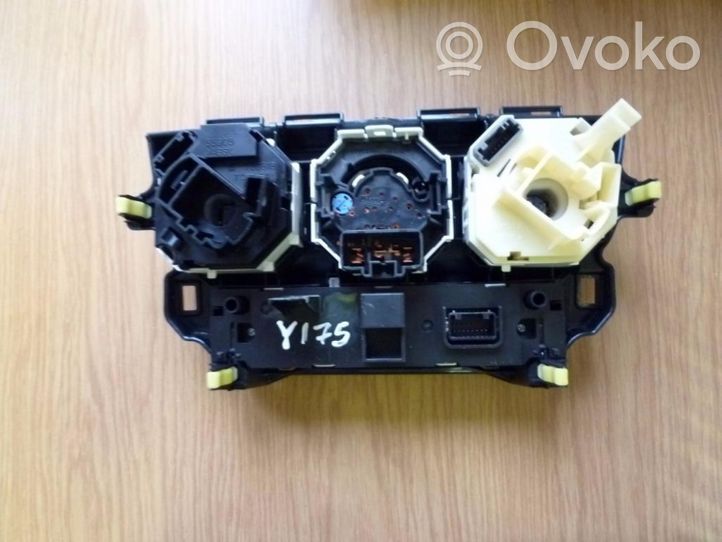 Toyota Verso-S Panel klimatyzacji 55903