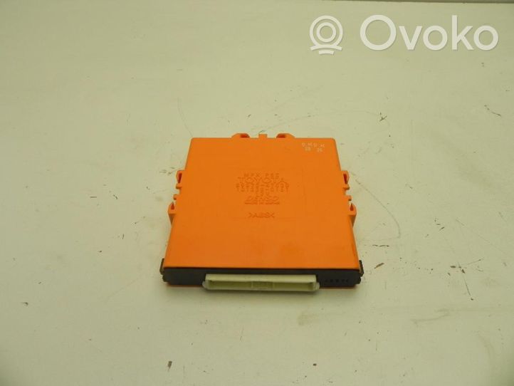 Toyota Prius (XW20) Module convertisseur de tension 8967047020