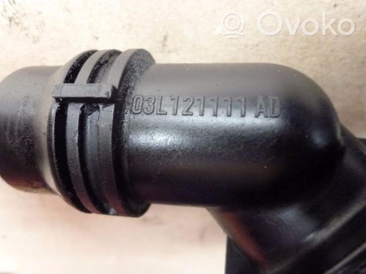 Audi A4 S4 B8 8K Alloggiamento termostato 03L121111AD