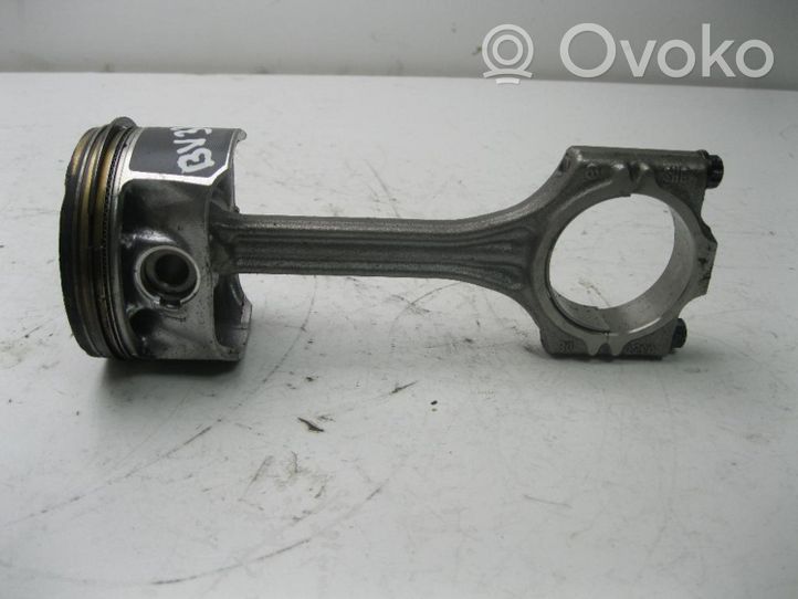 Seat Ibiza IV (6J,6P) Piston avec bielle 07617547