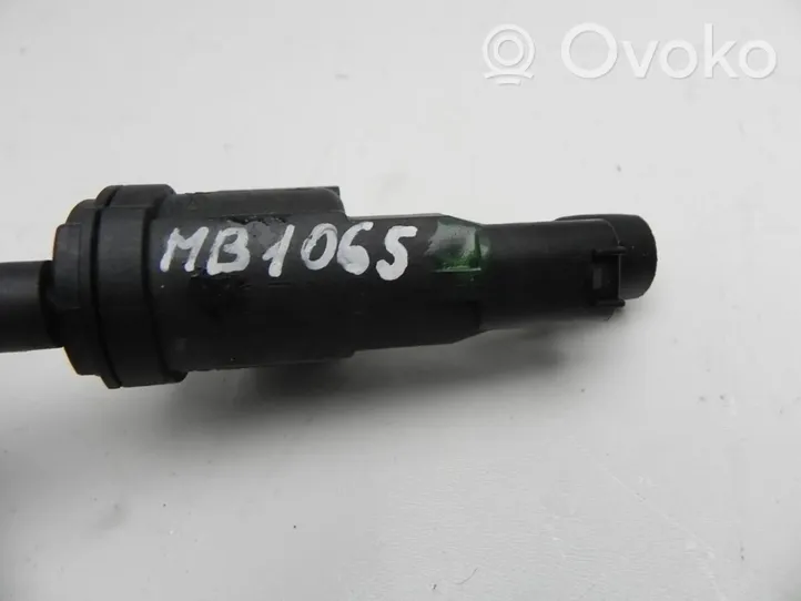 Mercedes-Benz C AMG W204 Turboahtimen magneettiventtiili A0025407097