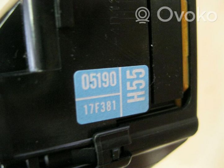 Toyota Avensis T270 Interrupteur / bouton multifonctionnel 17F144