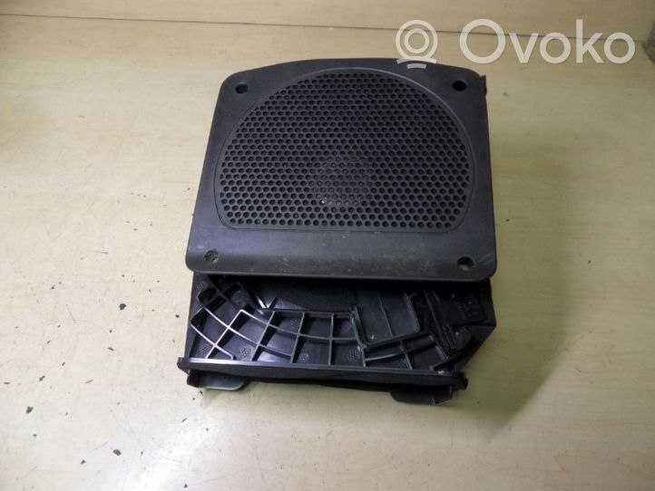 BMW 2 F22 F23 Enceinte subwoofer 