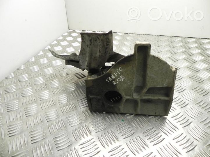 Renault Trafic II (X83) Supporto di montaggio del motore (usato) 8200798760