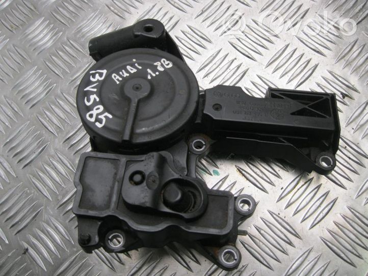 Audi A4 S4 B8 8K Separatore dello sfiato dell’olio 06H103495E