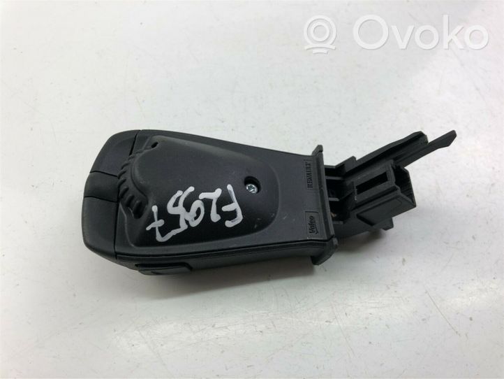 Renault Megane IV Module de commande de siège 255520229R