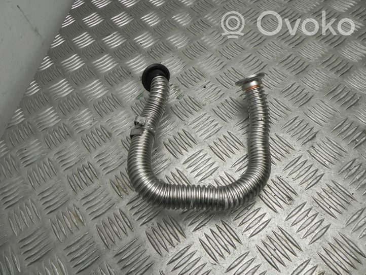 Mercedes-Benz C AMG W205 Air conditioning (A/C) pipe/hose A2053400400