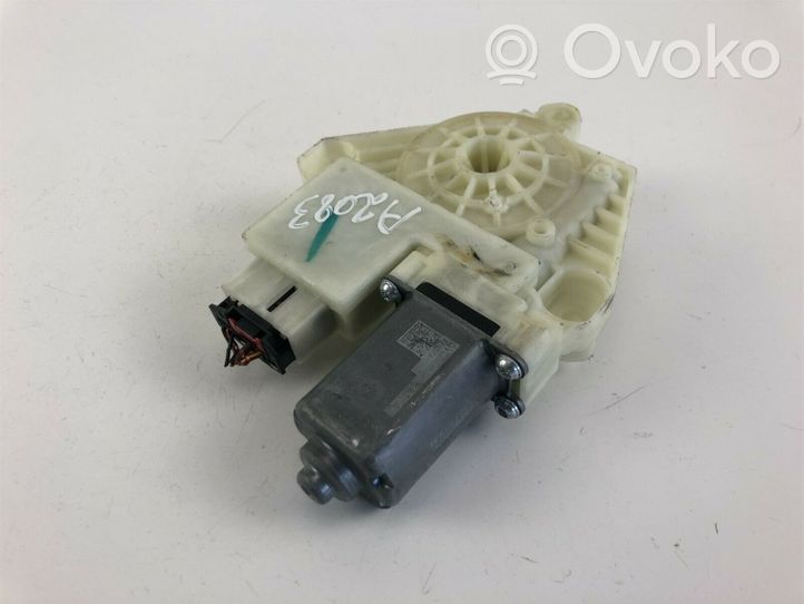 Skoda Fabia Mk3 (NJ) Moteur de lève-vitre de porte avant 6V0959811A