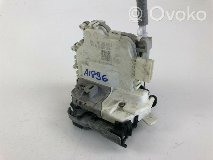 Audi A1 Loading door lock 8X0839016E