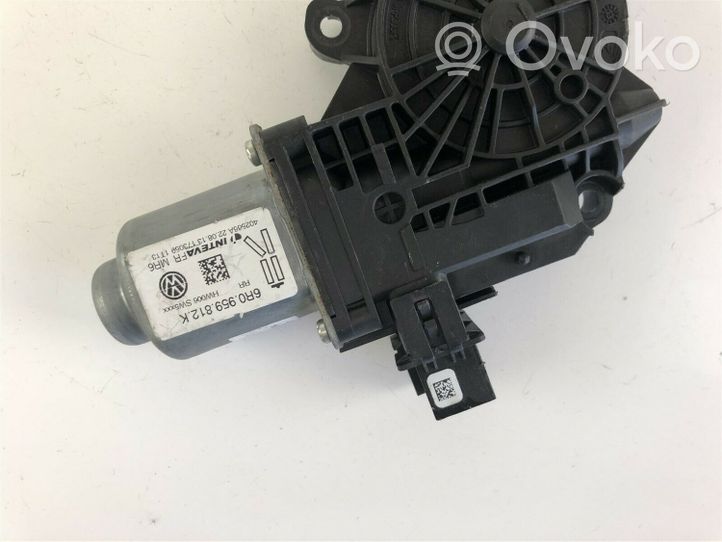 Volkswagen Polo V 6R Priekinis varikliukas langų pakėlėjo 6R0959812K