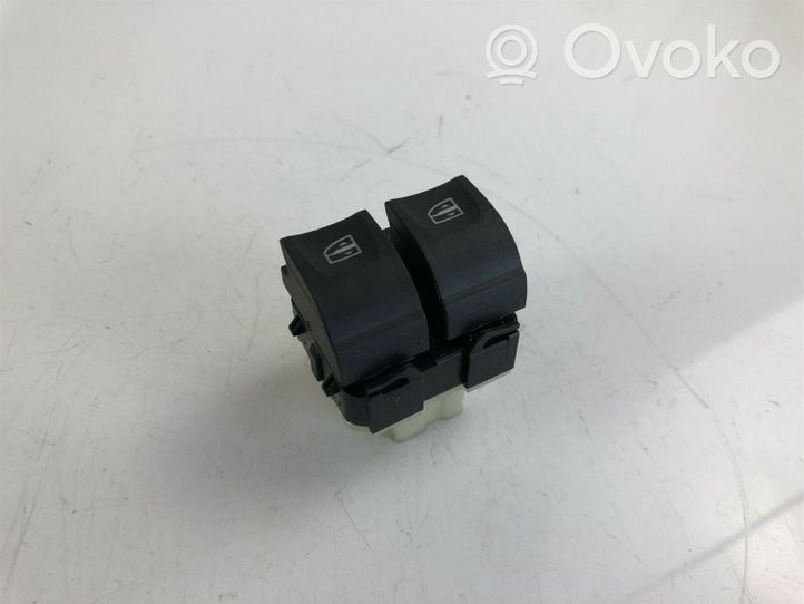 Renault Captur Multifunkcinis valdymo jungtukas/ rankenėlė 254118722R