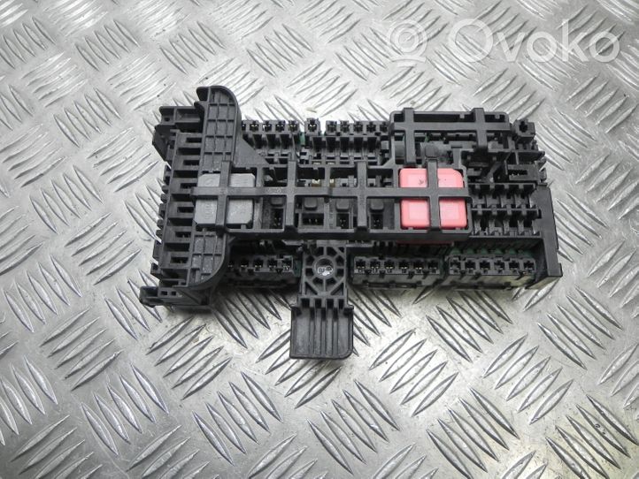 Mercedes-Benz GLE W167 Fuse box set A1679063103