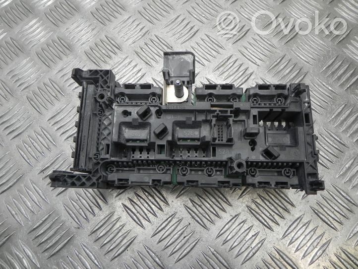 Mercedes-Benz GLE W167 Fuse box set A1679063103