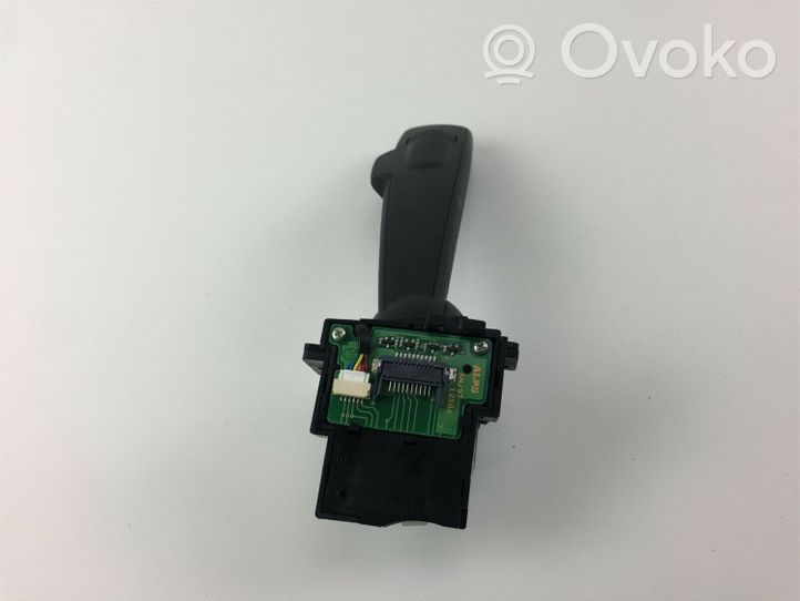 Volvo V40 Interruttore/pulsante di controllo multifunzione 31394001