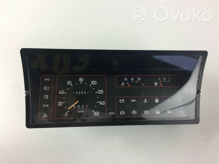 KIA Spectra Speedometer (instrument cluster) 940031F431