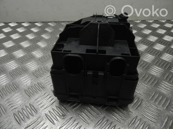 Vauxhall Corsa E Set scatola dei fusibili 134518900