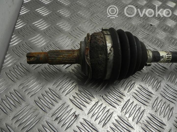 Toyota Yaris Arbre d'entraînement avant 434100D292