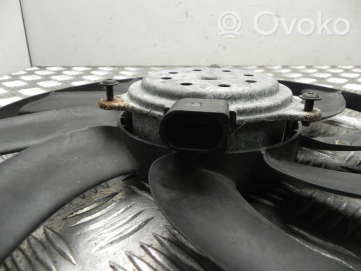 Audi A4 S4 B8 8K Convogliatore ventilatore raffreddamento del radiatore 993454J