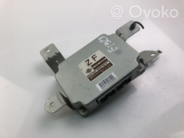 Nissan Almera Tino Muut ohjainlaitteet/moduulit 31036BU805