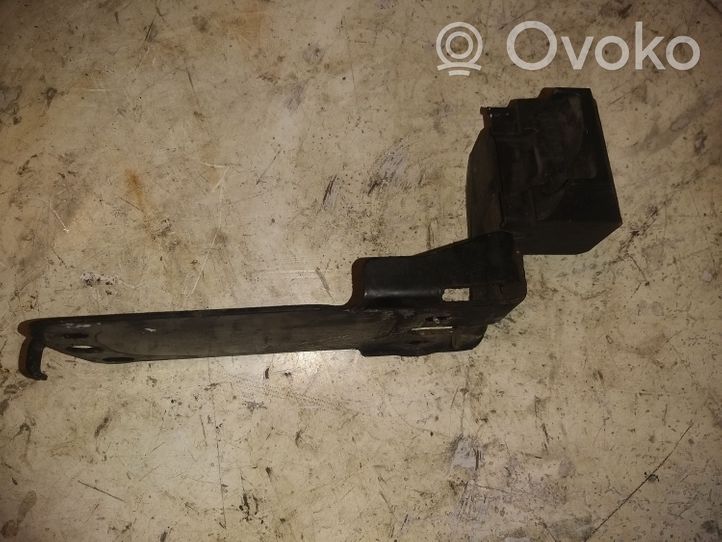 BMW 3 E92 E93 Radiatoru dekoratīvā apdare 51647117