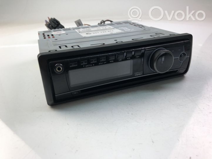 Mitsubishi Canter Радио/ проигрыватель CD/DVD / навигация CZ102EG