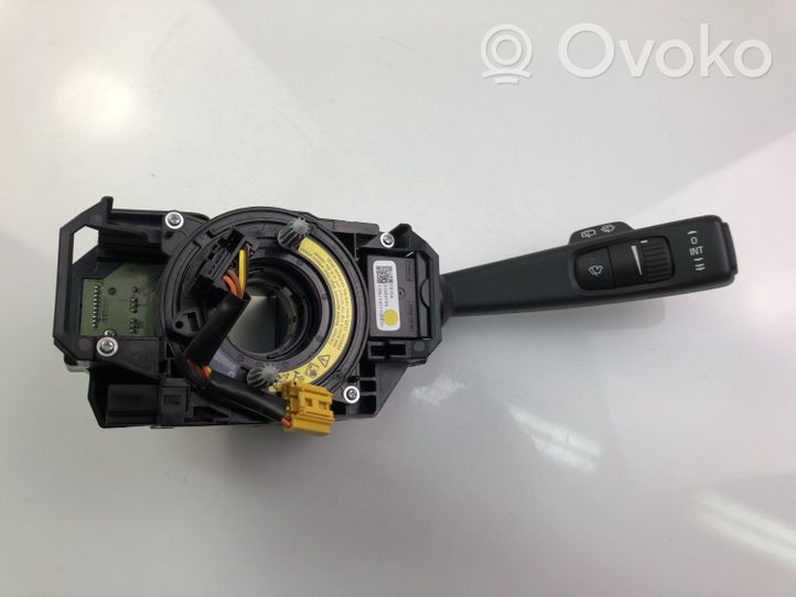 Volvo V40 Interruttore/pulsante di controllo multifunzione 31334644