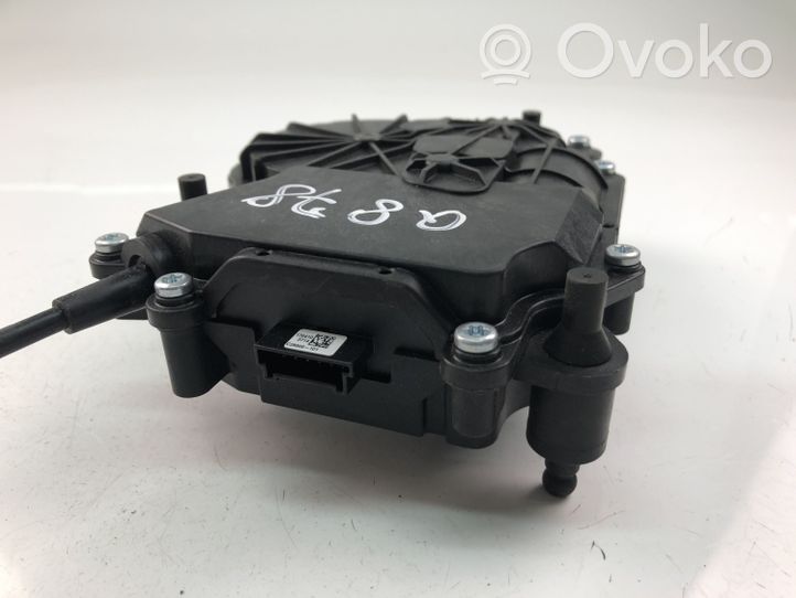 BMW 5 G30 G31 Moteur d'essuie-glace arrière UA741176004