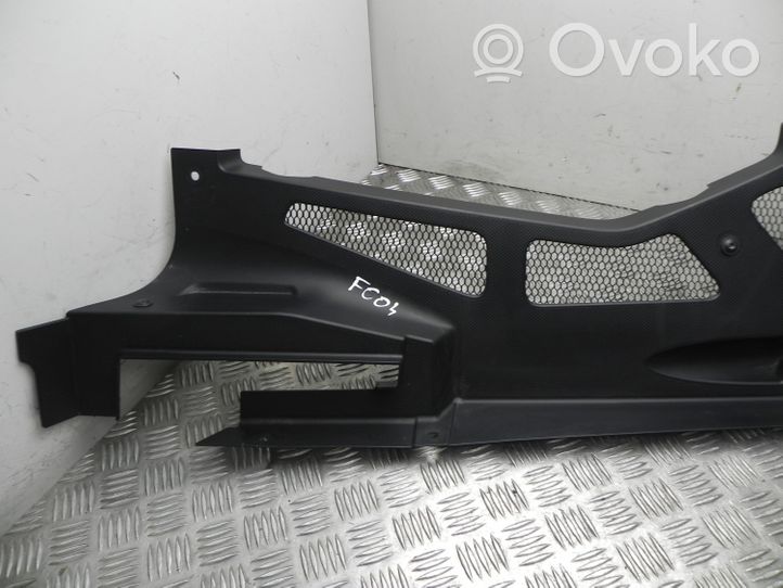 Lamborghini LP 580-2 Etuoven kynnyksen suojalista 4T0863081D