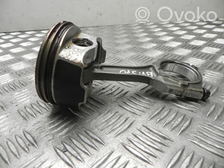 Subaru Outback (BS) Piston avec bielle CH54