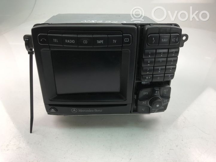 Mercedes-Benz S W220 Unità principale autoradio/CD/DVD/GPS A2208207126