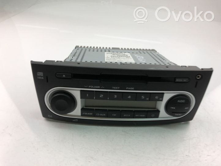 Mitsubishi Colt Unité principale radio / CD / DVD / GPS 8701A239