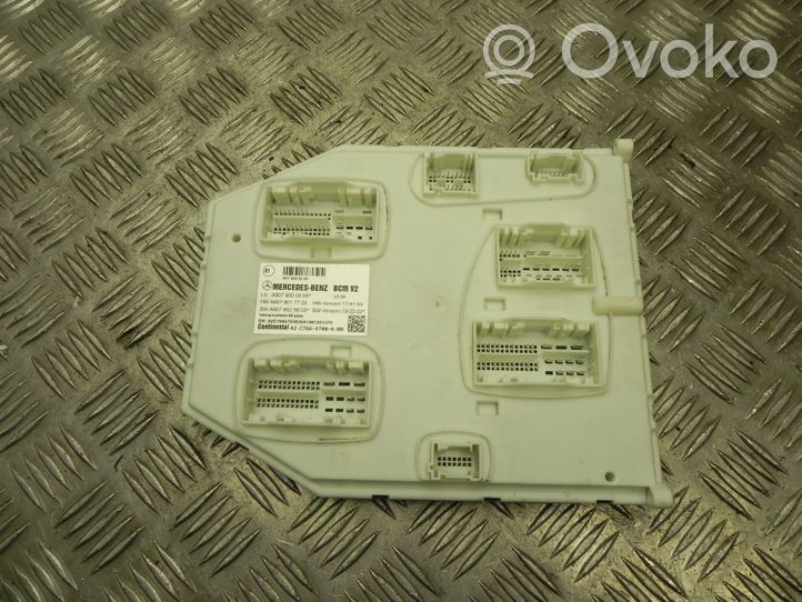 Mercedes-Benz Sprinter W907 W910 Fuse box set A9079000305