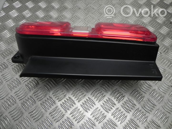 Opel Vivaro Rear/tail lights 2021001188