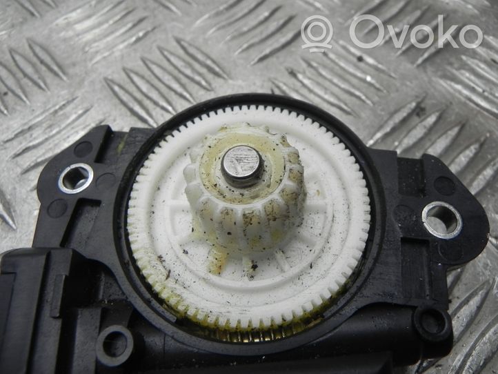 Toyota RAV 4 (XA40) Moteur / actionneur 6326012170