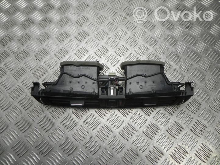 BMW X5 F15 Dysze / Kratki środkowego nawiewu deski rozdzielczej 9252648