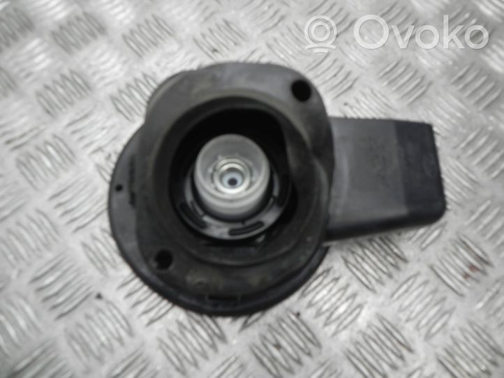 KIA Sorento Bouchon, volet de trappe de réservoir à carburant 695132P000