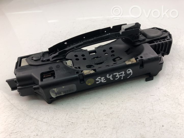 Audi A4 S4 B9 Front door exterior handle 8W0837206